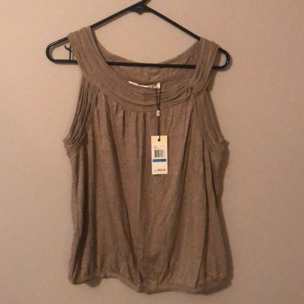 Dark beige Studio M tank